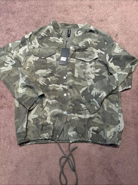 Women’s Camouflage Button-Down Shirt Jacket - Olive Camo